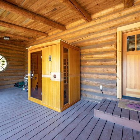 Rowland Log Cabin Home Lyle Eksteriør billede