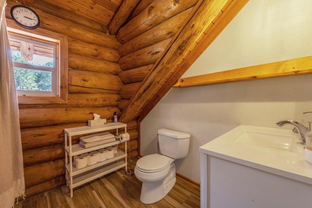 Rowland Log Cabin Home Lyle Eksteriør billede
